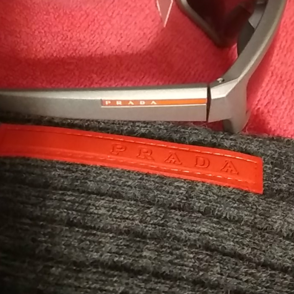 NEW KID'S PRADA SUNSHADE'S -Bonus Included PRADA SCARF UNISEX.. - Picture 11 of 16